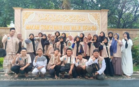 Remaja Masjid SMPN 2 Buduran Gelar Ziarah Wali ke Surabaya dan Gresik