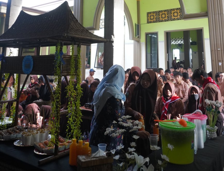 SMPN 2 Sukodono Gelar Pameran dan Bazar dalam Rangka Gelar Karya P5