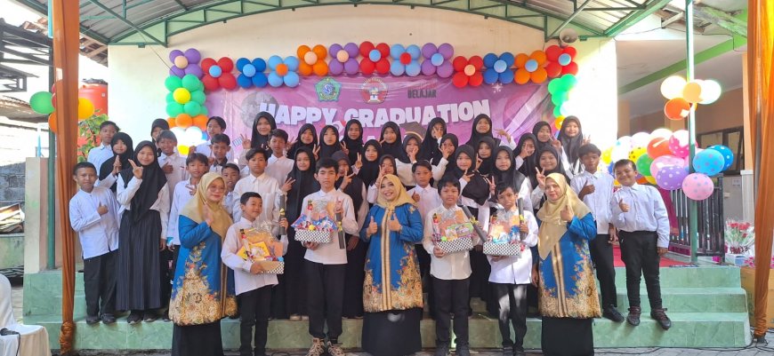 Kegiatan wisuda  Kelas 6 SDN Pucanganom Tahun Ajaran 2023-2024