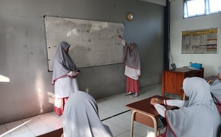 Wujudkan Budaya Bilingual, SMP DAFI Pesantren Al Quran Science Luncurkan Program VOCKET 2024