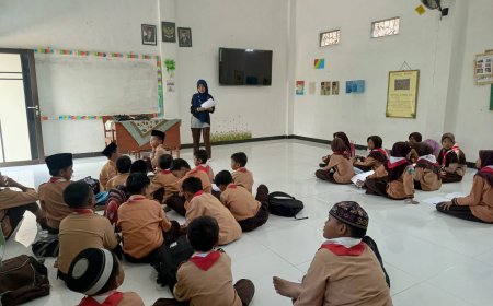Kegiatan Ekstrakurikiler Pramuka SDI Bumi Damai Prambon Sidoarjo
