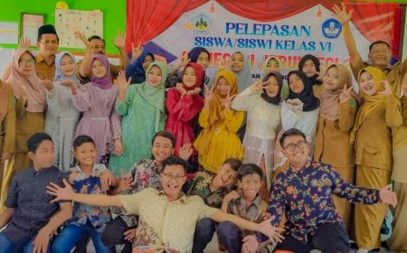 KEGIATAN PELEPASAN SISWA-SISWI KELAS VI DI SDN JERUKLEGI 2 KABUPATEN SIDOARJO