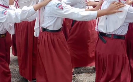 Bersenang senang dengan Dolanan Tradisional di SDN Lambangan