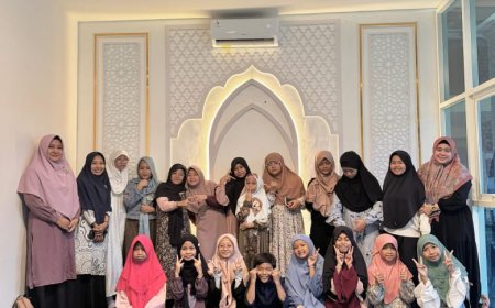 Cinta Al Quran dengan kegiatan TADARLING (Tadarus Keliling) di SDI Raudlatul Jannah 2