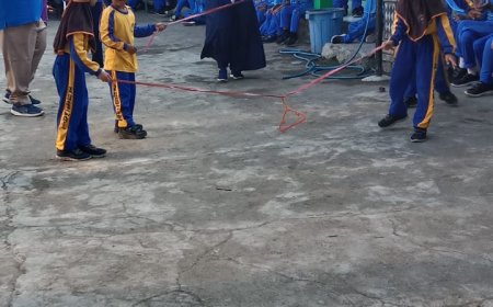 Lomba Agustusan di SDN Bogempinggir