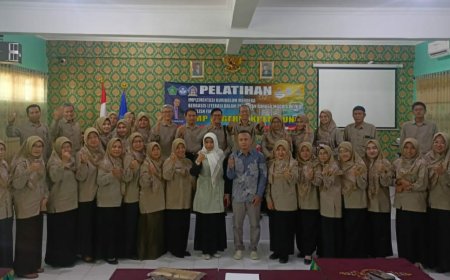 PELATIHAN BAHASA INGGRIS DENGAN ENGLISH FINGERS METHOD