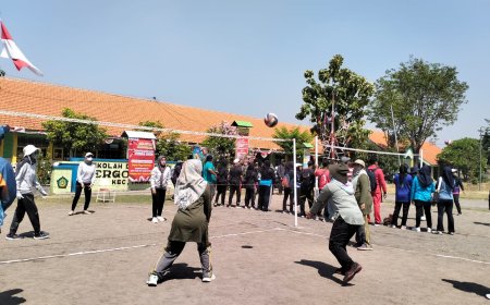 Meriahnya SDN Gempolklutuk mengikuti "Lomba Voli Guru Putra Putri Se - Kecamatan Korwil Tarik"