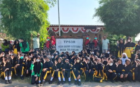 KUNJUNGAN PESERTA DIDIK KELAS VIII SMPN 1 KREMBUNG KE TPST 3R BUMI LESTARI TULANGAN