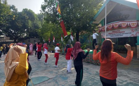 Wujudkan Kebugaran, Sekolah Berkolaborasi dengan Kecamatan Krembung Adakan Senam Bersama