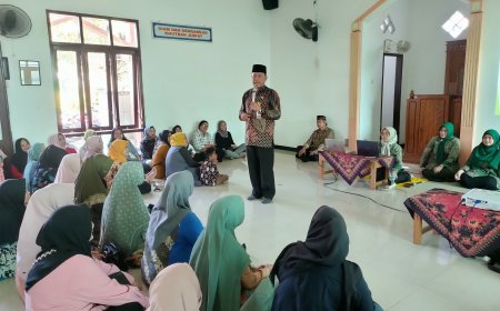 Sukseskan Program Sekolah Melalui Sosialisasi Wali Murid
