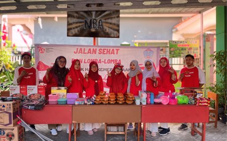 SEMARAK HARI KEMERDEKAAN JALAN SEHAT BERSAMA SDN BOHAR