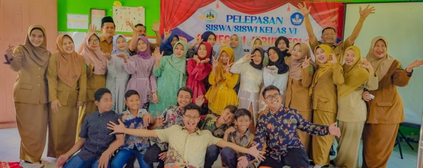 KEGIATAN PELEPASAN SISWA-SISWI KELAS VI DI SDN JERUKLEGI 2 KABUPATEN SIDOARJO