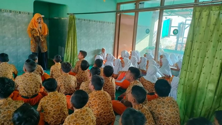 Ini Dia Cara Guru SDN Kalisampurno I Membentuk Karakter Siswa