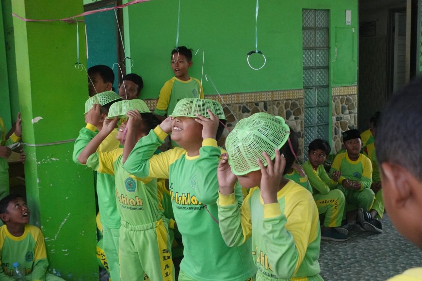 First Day !!! Lomba Peringatan Hari Kemerdekaan 17 Agustus 1945 Dilaksanakan Secara Meriah di SD Al-Ishlah Rejeni