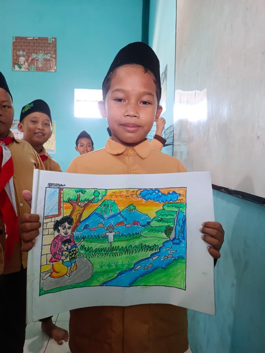 SD Plus Cahaya Budaya Jenggot Bersemangat Ikuti Lomba Menggambar HUT RI ke-79 di Kecamatan Krembung