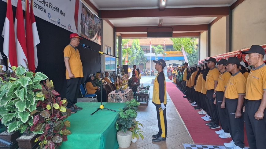 Di Balik Kemeriahan Lomba Gerak Jalan  dan Pawai SMPN 3 Sidoarjo