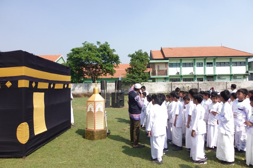 MasyaAllah !!! 540+ Peserta Didik SD Al-Ishlah Rejeni Sangat Antusias Melaksanakan Manasik Haji Cilik