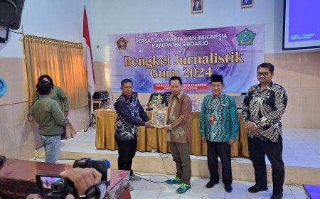 Kadisdikbud Sidoarjo Tirto Adi Beri Tantangan para Guru di Bengkel Jurnalistik 2024