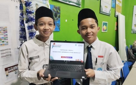 SINIAR LITERASI PERPUSNAS RI BERSAMA PENULIS TERE LIYE