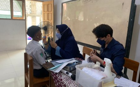 SOSIALISASI KESEHATAN GIGI DAN MULUT  DARI PURPLE CLINIC "DENTAL CARE"