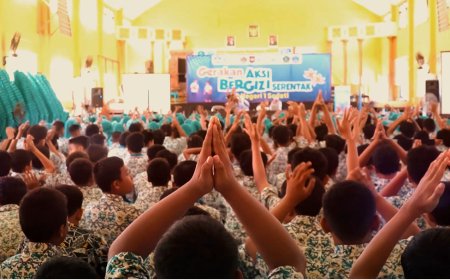 Gerakan Aksi Bergizi Serentak di SMPN 1 Sedati