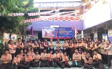 Menyala : Pramuka Sejati Menjaga NKRI SMP Taman Harapan