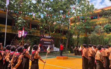 Semangat Membara Perkemahan Jumat-Sabtu SMP Sepuluh Nopember Sidoarjo