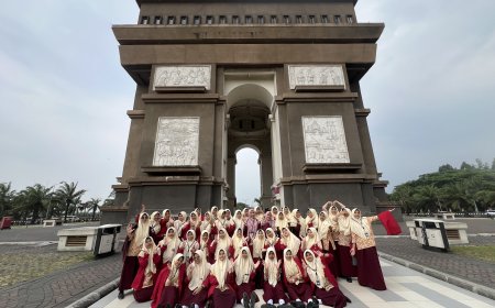 9th Grade Language Class Visits Kampoeng Inggris Pare to Boost English Skills