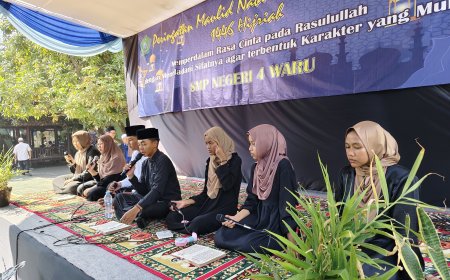 Peringatan Maulid Nabi Muhammad SAW 1446 Hijriah di SMP Negeri 4 Waru