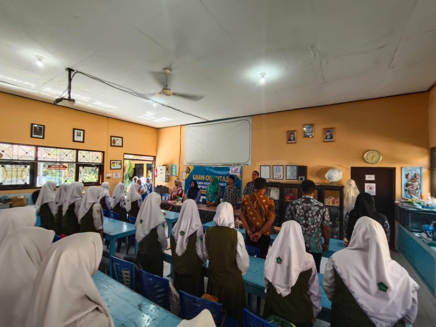 SMPN 1 Taman Gelar Ujian Orientasi PMR, Calon Anggota Siap Beraksi!