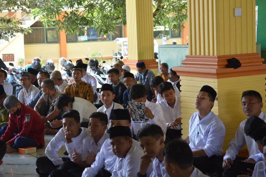 Lagi, Silaturrahim dan Ceramah Agama oleh Prof. Dr. Syekh Hisyam Kamil di Pondok Pesantren Al Fattah Sidoarjo