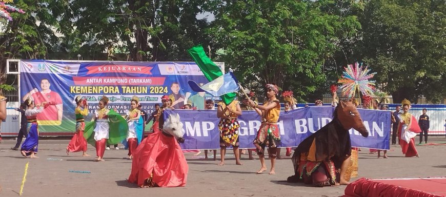 Tari SMP PGRI 1 Buduran Warnai Kejuaran Tarkam dan HUT RI