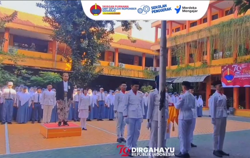 Upacara Bendera HUT RI ke-79 di SMP-SMK Sepuluh Nopember Sidoarjo Meriah dengan Nuansa Nusantara