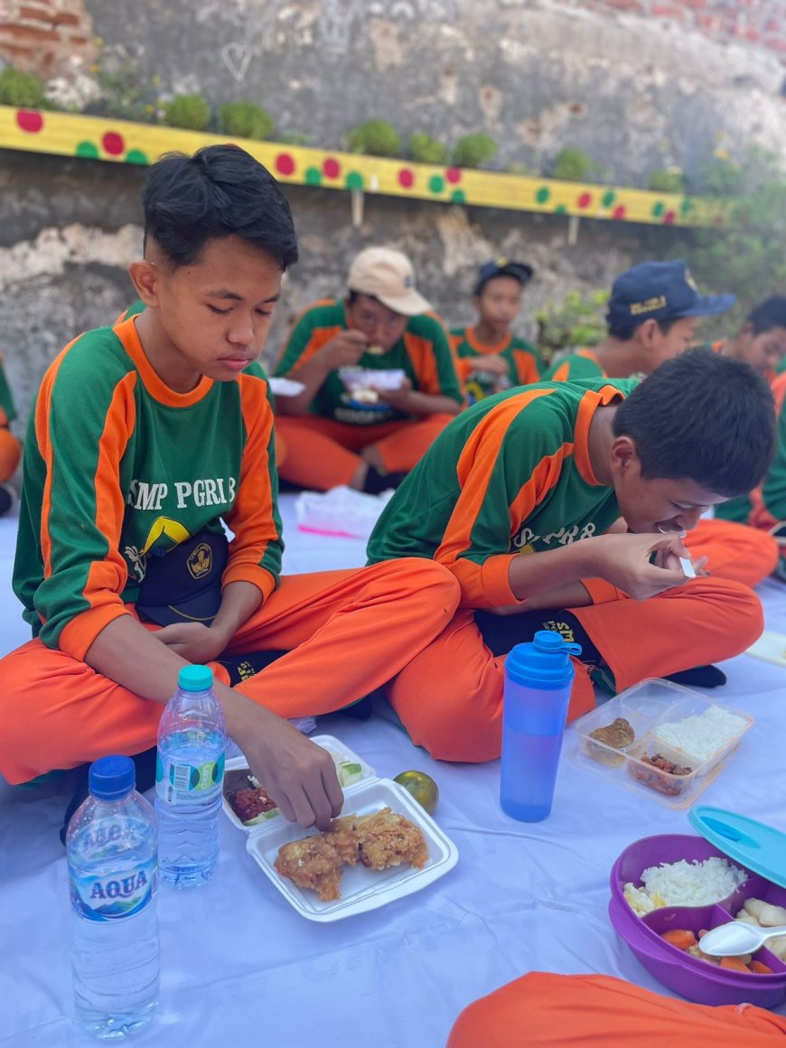 GERAKAN AKSI BERGIZI SERENTAK DI SMP PGRI 8 SIDOARJO