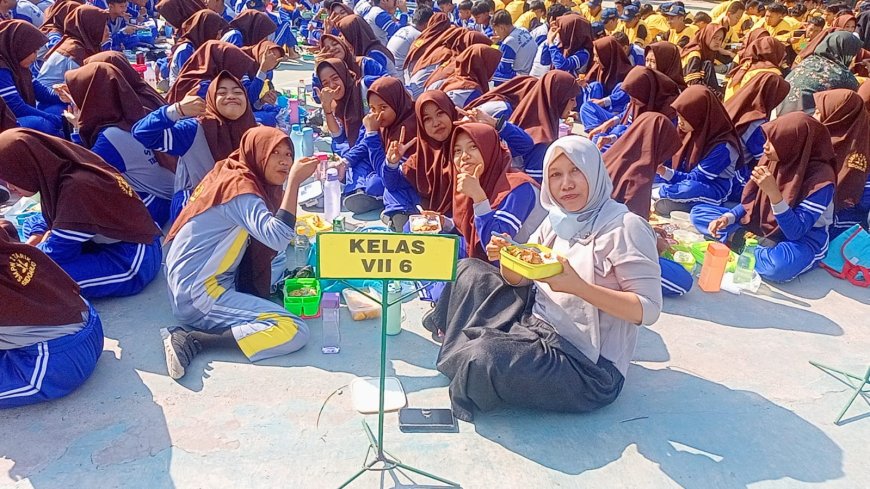 Gerakan Aksi Bergizi Serentak SMPN 2 Tarik "Langkah Sederhana Menuju Hidup Sehat"