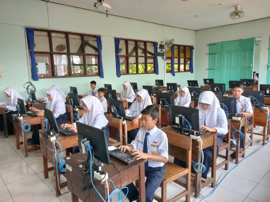 SMP Negeri 3 Candi Turut Sukseskan ANBK 2024