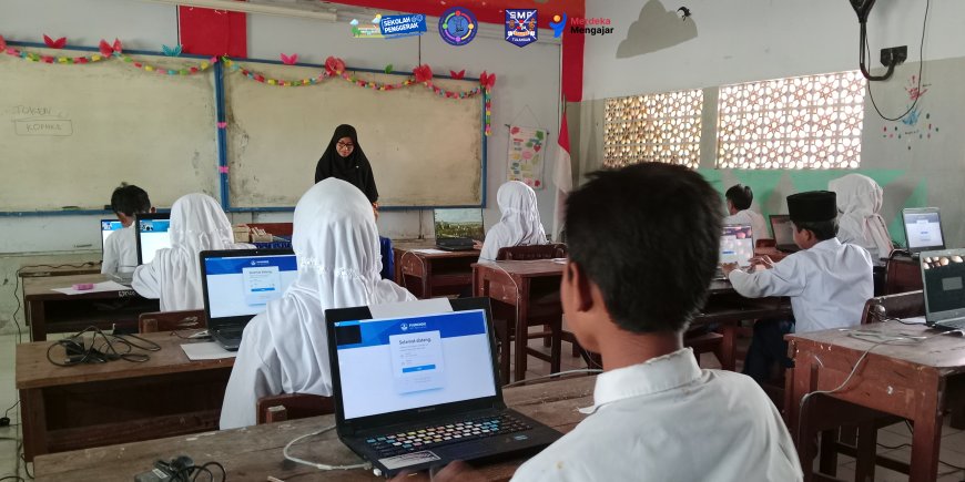 Peserta Didik Bersemangat, Pelaksanaan ANBK 2024 di SMP Harapan Tulangan Sukses di Selenggarakan.