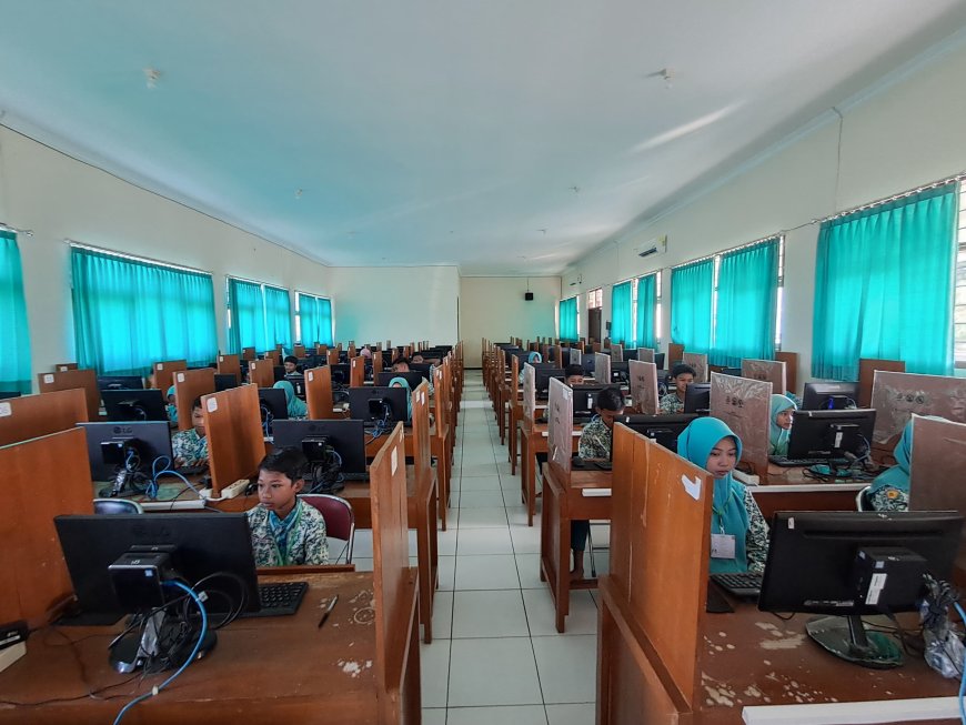 SMP Negeri 1 Jabon, Sukses laksanakan ANBK hari pertama!