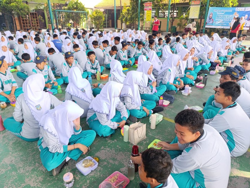 GERAKAN AKSI BERGIZI UNTUK MENUJU GENERASI SEHAT DI SMP NEGERI 1 PRAMBON