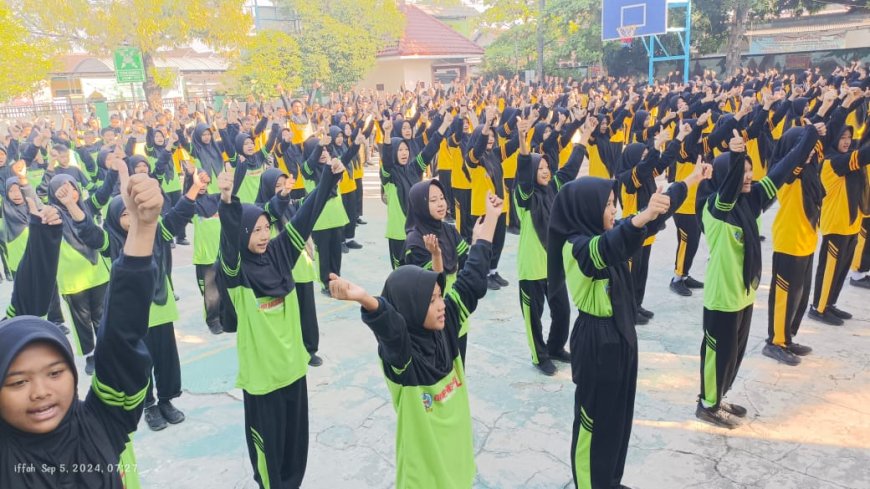 Gerakan Aksi Bergizi Serentak SMP Negeri 1 Krembung Wujudkan Peserta Didik Sehat