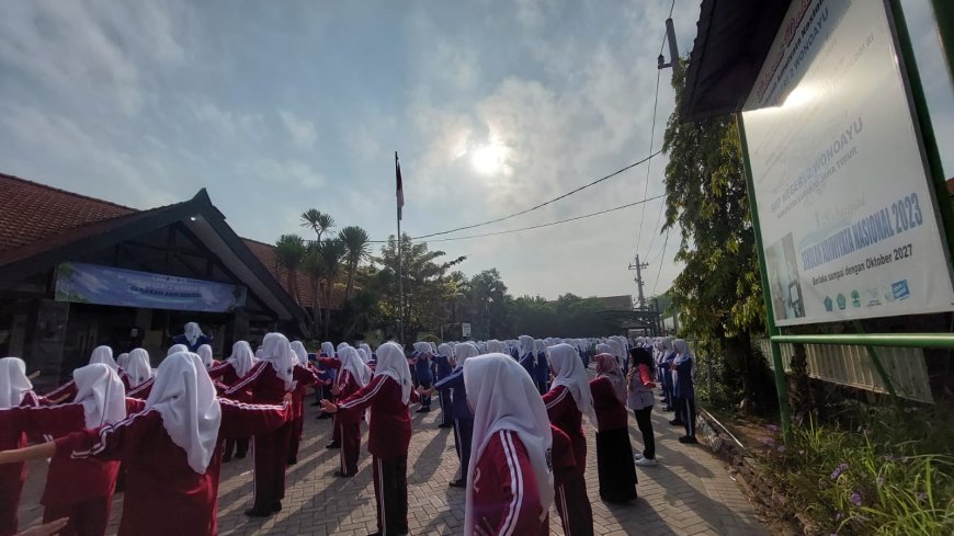 AKSI BERGIZI SMP NEGERI 2 WONOAYU SIDOARJO