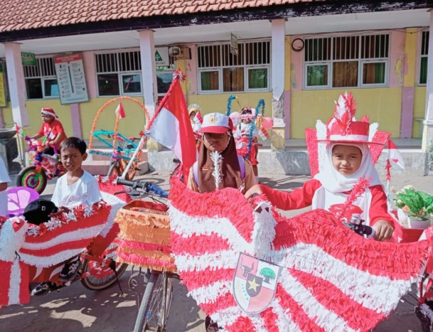 Semarak Sepeda Hias Di SDN Kupang Menumbuhkan  Cinta Tanah Air Kepada Anak