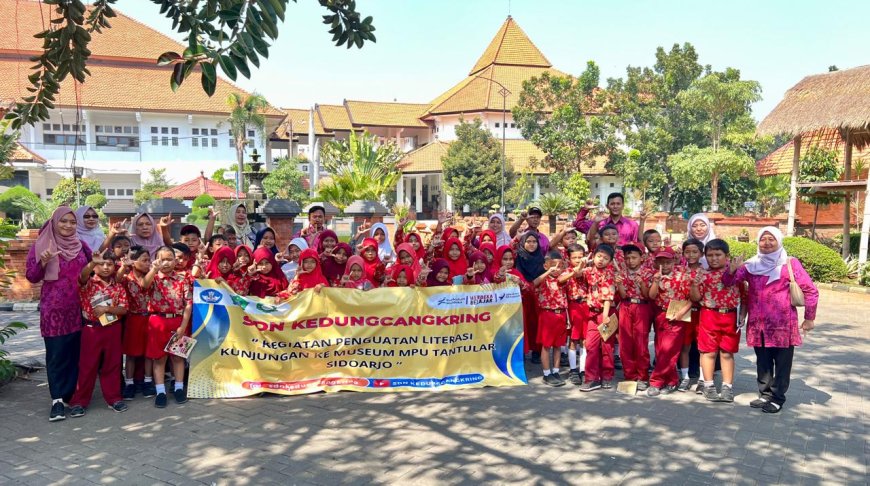 Kegiatan Outdoor Learning Berbasis Literasi Ke Museum Mpu Tantular dan Candi Pari Jawa Timur oleh Kelas III SDN Kedungcangkring