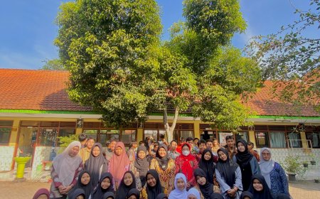 Hari Batik Nasional.