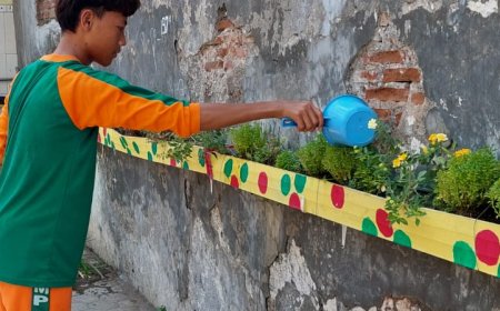 GERAKAN BERSIH SIDOARJO (GEBER SIDOARJO) DI SMP PGRI 8 SIDOARJO