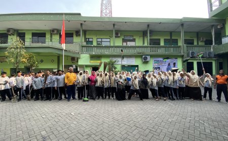 GEBER: Gerakan Bersih di SMP YPM 7 Sidoarjo