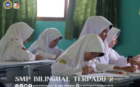 Asah Kreativitas Santri dalam Lomba Cipta Komik Strip