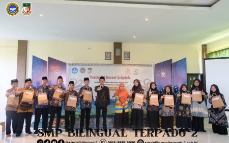 Puncak Festival Literasi Sekolah di SMP Bilingual Terpadu 2