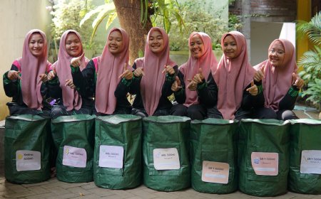 Inovasi Hijau: Mengubah Limbah Lokal Menjadi Produk Bernilai ala Siswa SMP Progresif Bumi Shalawat