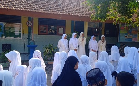 Meriahnya peringatan Hari Santri SDN Semambung Kecamatan Jabon